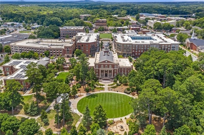 Building Photo - 2042 Juliette Ave