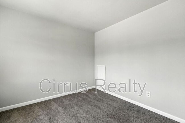 Building Photo - 3512 Bancroft Dr