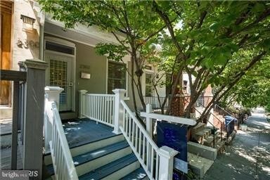 Building Photo - 2302 17th St NW