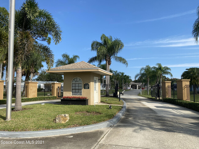 Building Photo - 4659 Goldfinch Ln
