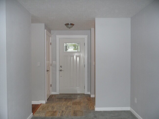 Building Photo - Inviting 3-Bedroom Home with Workshop/Storage and Outdoor Space