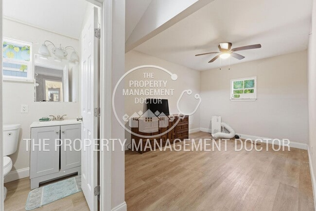 Building Photo - Completely Renovated 2BR/1BA Home on Extra-Large Lot in Jacksonville's Trout River Area***JANUARY...