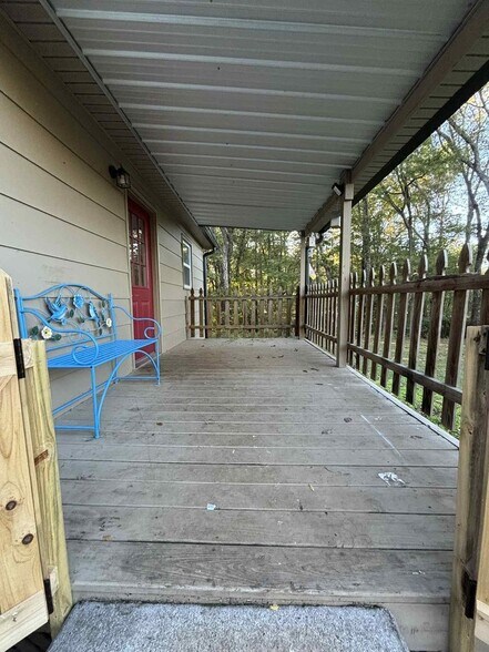 Building Photo - 317 Guthrie Dr