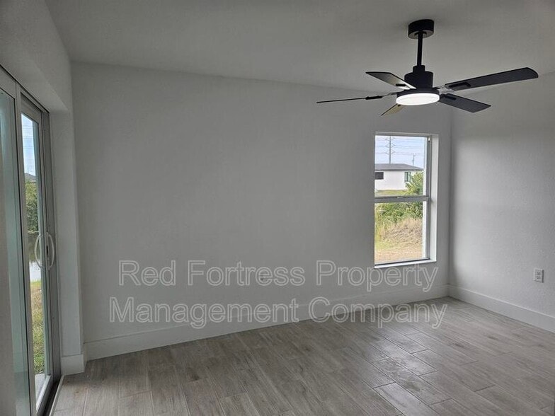 Building Photo - 22 NW 23rd Ave