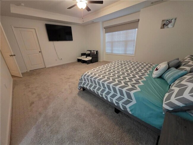 Building Photo - 5531 Garens Way