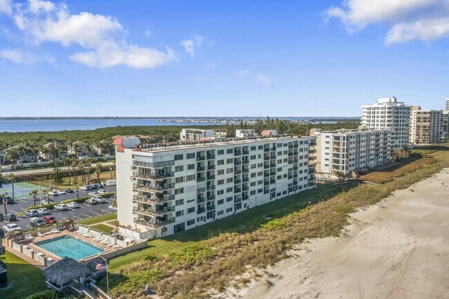 Building Photo - 10152 S Ocean Dr