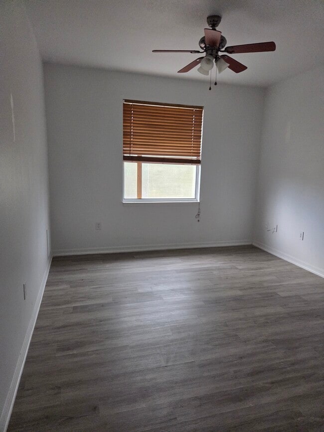 Building Photo - 1462 Daryl Dr