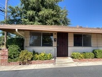 Building Photo - 301 Poplar St