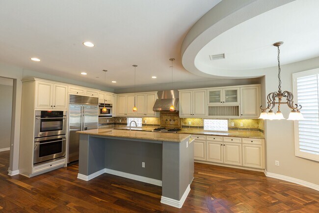 Building Photo - Single Family Golf Course Home for rent in...