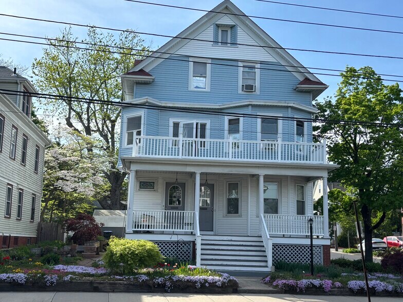 Primary Photo - 856 Hope St