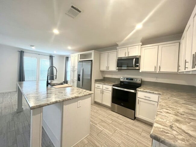 Building Photo - 402 Morristown Cay