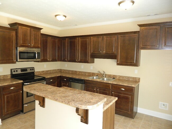 Building Photo - 5574 Connor Dr