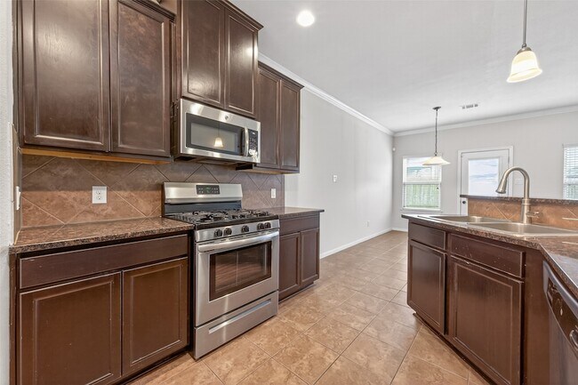 Building Photo - 13202 Versace Dr