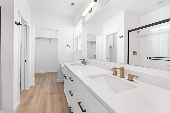 Building Photo - 4116 Saylor Ln