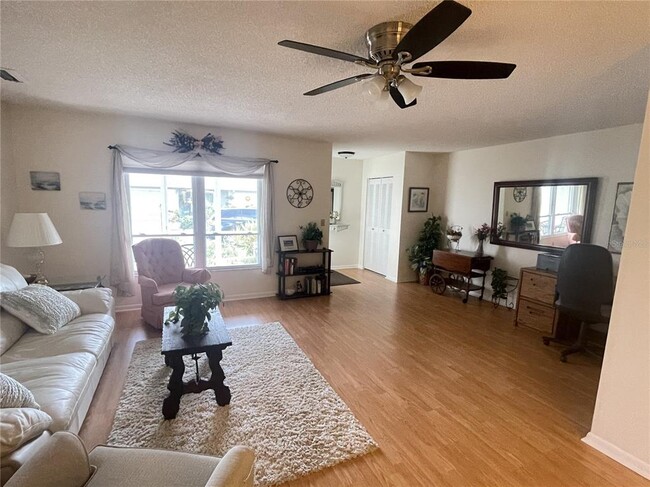 Building Photo - 301 Faircross Cir