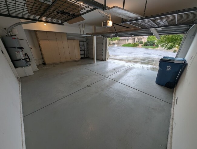 Building Photo - 10465 Warwick Falls Ct