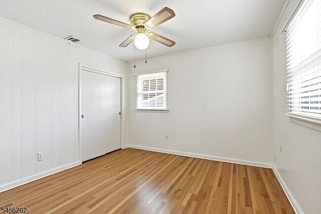 Building Photo - 518 Orchard Pl