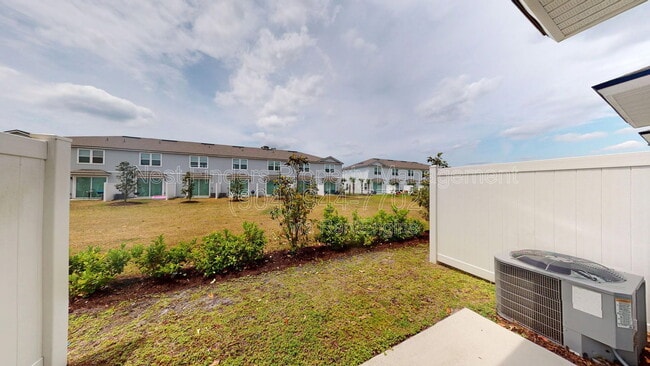 Building Photo - 12730 Barrack Ln