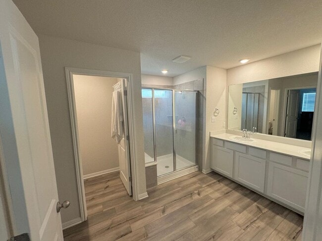 Building Photo - 330 Delaware Mountains Ter