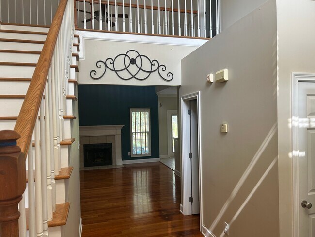 Building Photo - 2807 Oakleigh Twp Dr