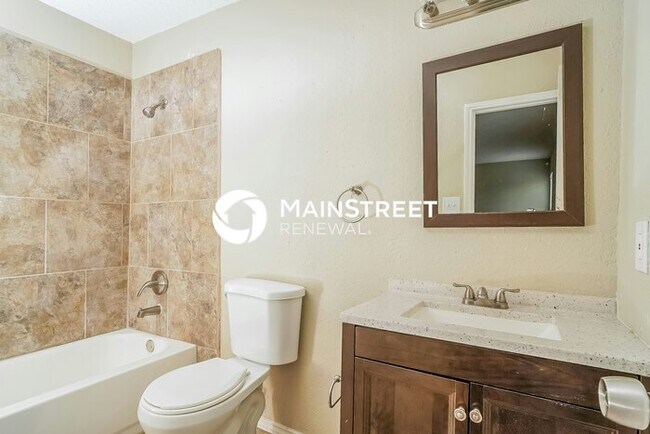 Building Photo - 3 Bedroom Pet-Friendly Home in Arlington, TX with Main Street Renewal