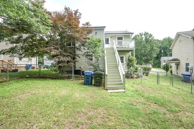 Building Photo - 214 Bridgefield Pl