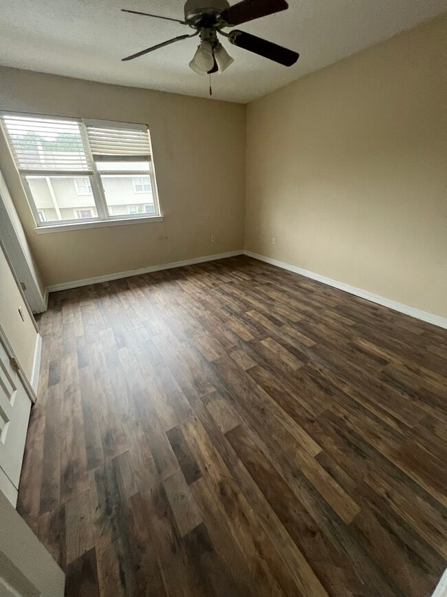 Building Photo - 1625 Martin Bluff Rd