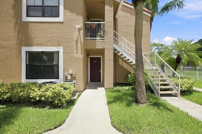 Building Photo - 10581 SW 155th Ct