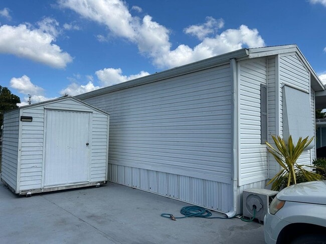 Building Photo - 35303 SW 180th Ave