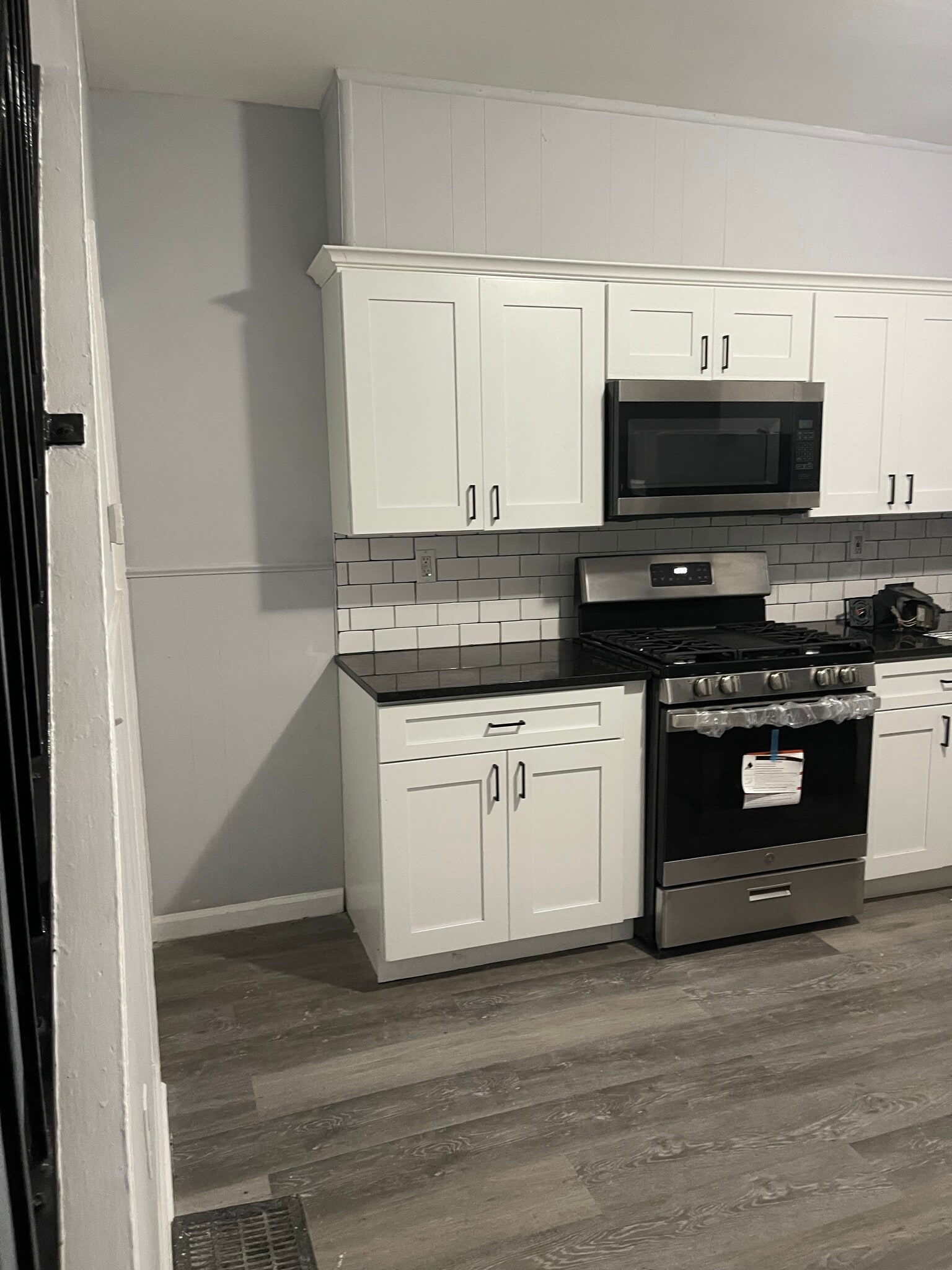 Building Photo - 517 Rev S Howard Woodson Jr Way