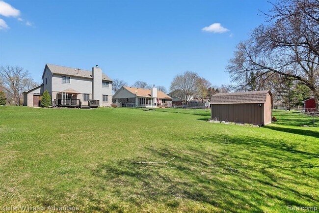 Building Photo - 40051 Finley Dr