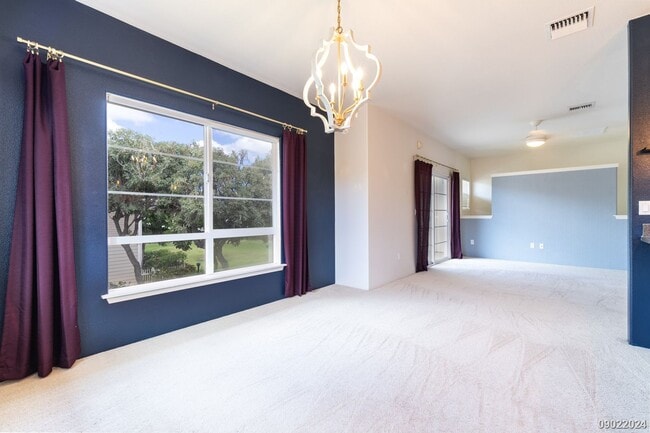 Building Photo - $3,100 / 2br - 2BED 2 BATH TOWNHOUSE IN ME...