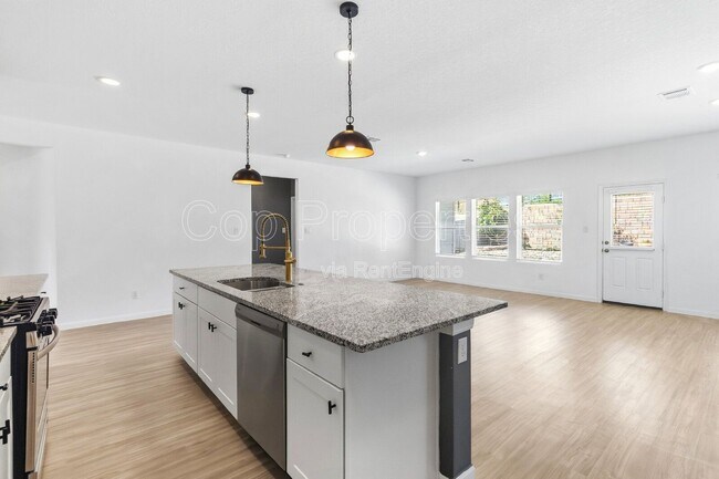 Building Photo - 31821 Nimbus Dr
