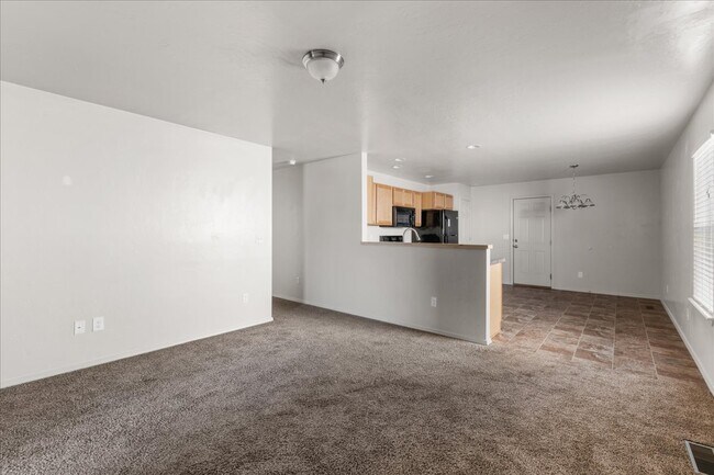 Building Photo - 11695 Altamont St