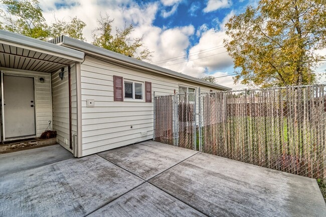 Building Photo - 4741 Fleming Way