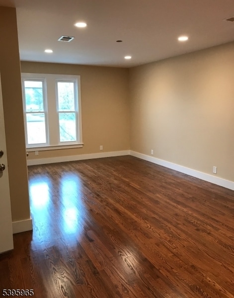 Building Photo - 377 Bloomfield Ave