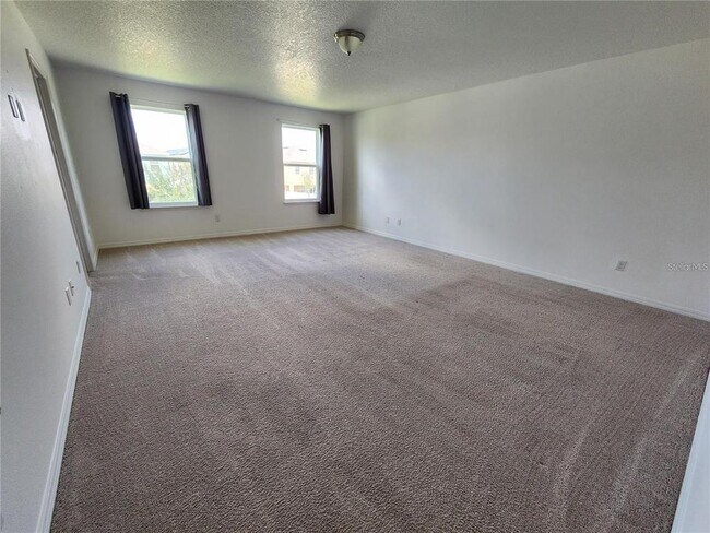 Building Photo - 3320 Mount Vernon Way