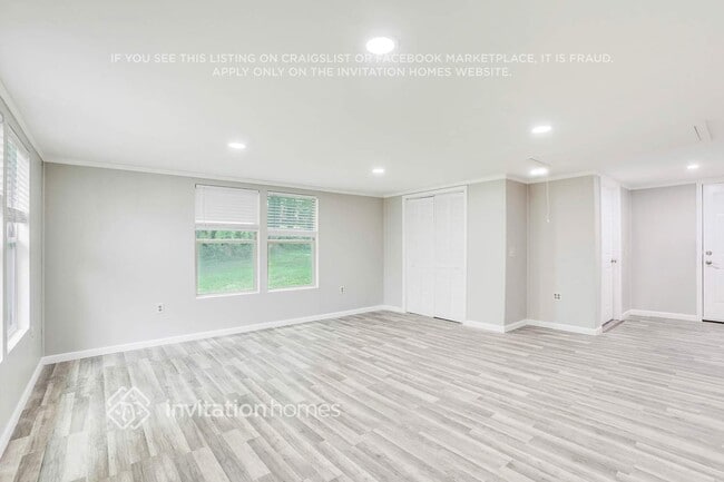 Building Photo - 1734 Lamancha Dr NW