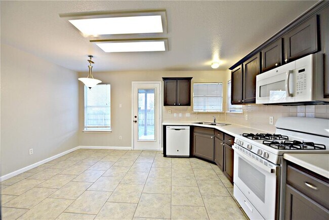 Building Photo - 618 Horizon Trail