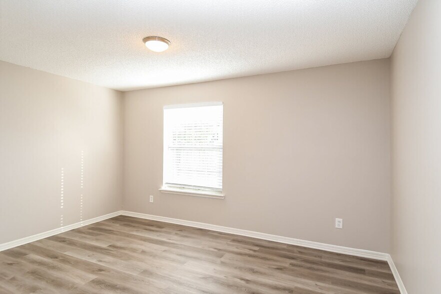Building Photo - 1531 Eddings Grove Ln