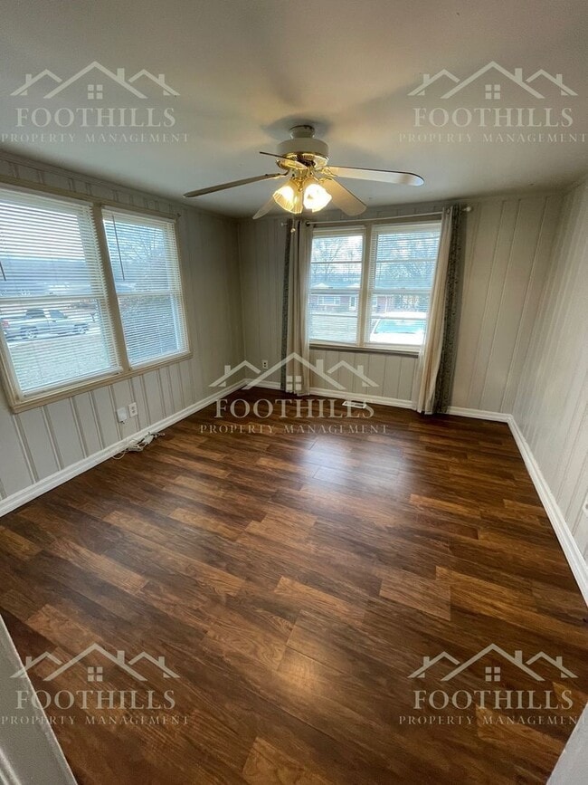 Building Photo - 3012 Cambridge Rd