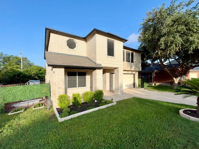 Building Photo - 11205 Forest Pass Ct