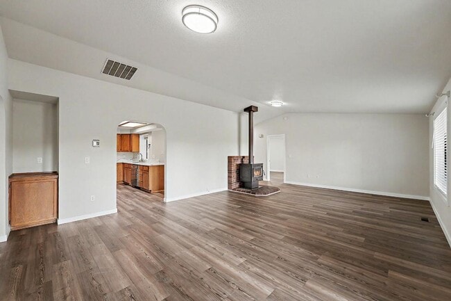 Building Photo - 9123 Wendy Dr SE
