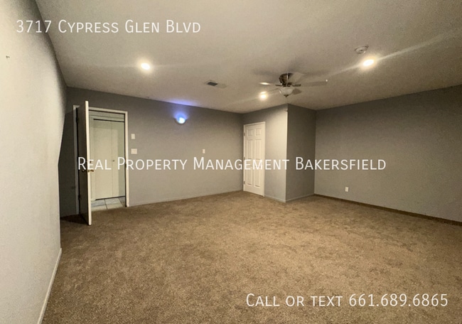 Building Photo - 3717 Cypress Glen Blvd