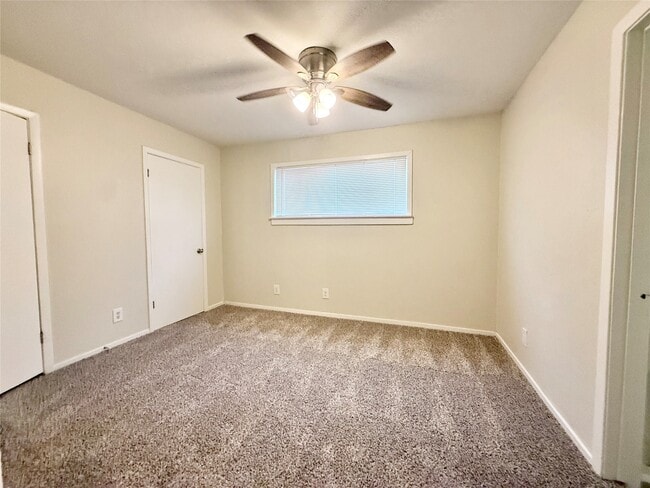 Building Photo - 3629 N MacGregor Way