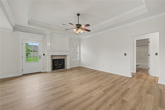Building Photo - 208 McDaniel St