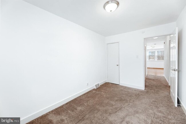 Building Photo - 12450 Knights Rd