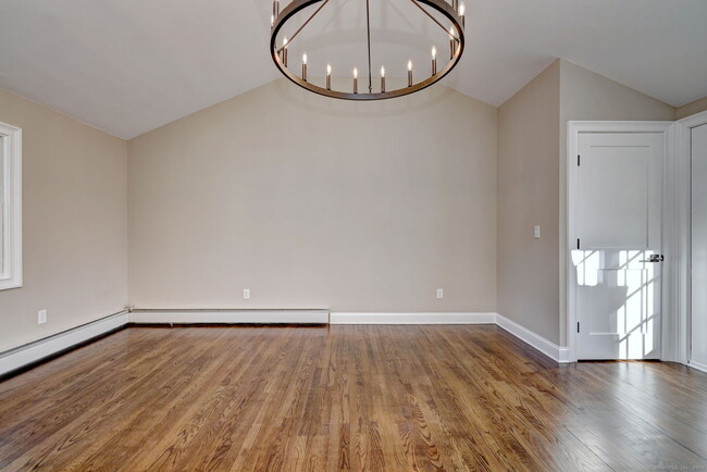 Building Photo - 155 Pastors Walk