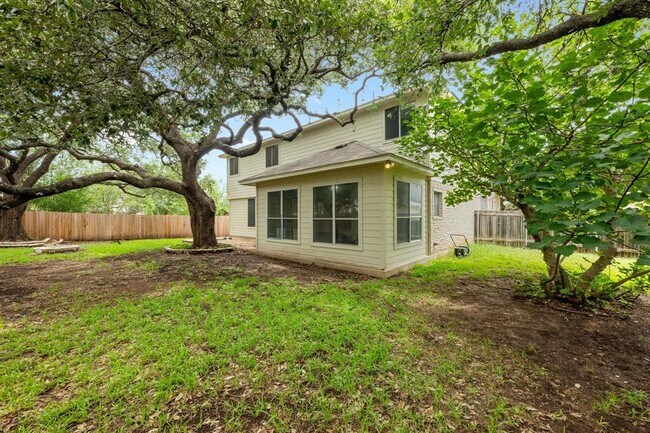 Building Photo - 4433 Chickasaw Ct