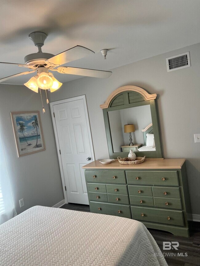 Building Photo - 25957 Canal Rd